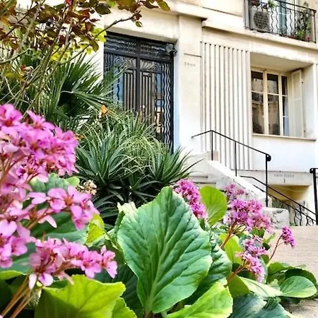 Spacious 5 Min To Sea Nice