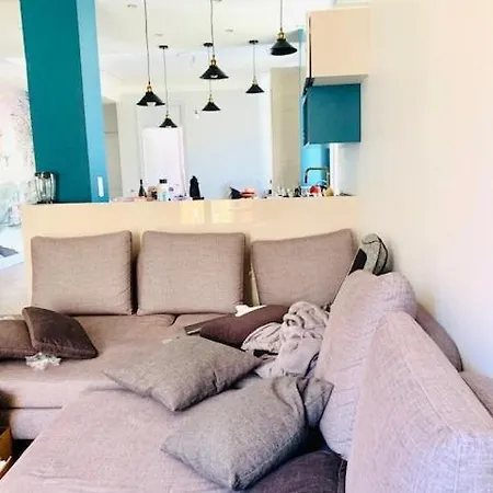 Spacious 5 Min To Sea Appartement *