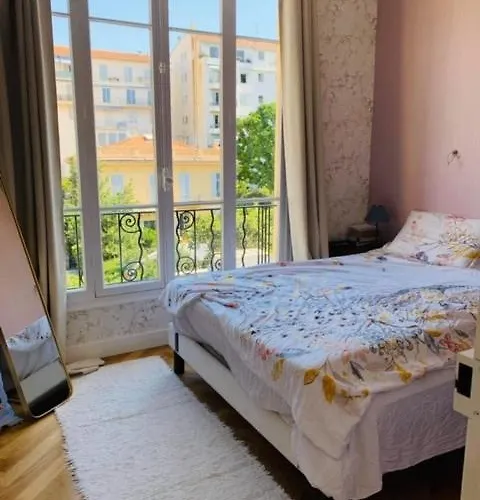 Spacious 5 Min To Sea