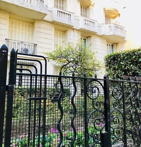 Apartament Spacious 5 Min To Sea